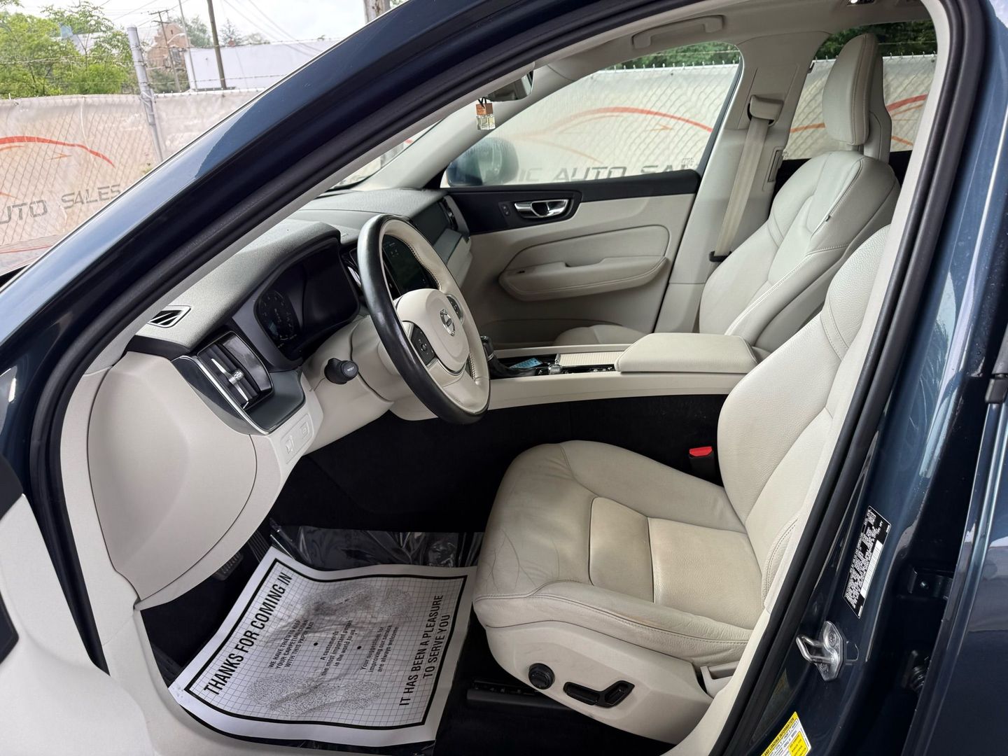 2018 Volvo Xc60 - Image 15
