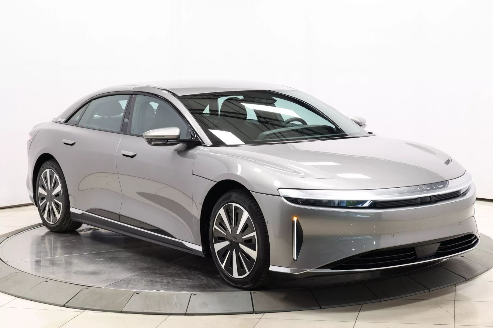 2025 Lucid Air - Image 106