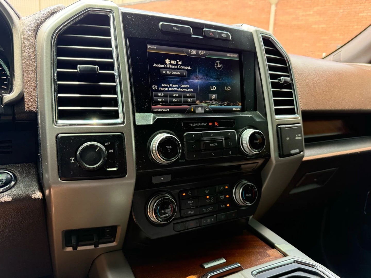 2015 Ford F150 Supercrew Cab - Image 25