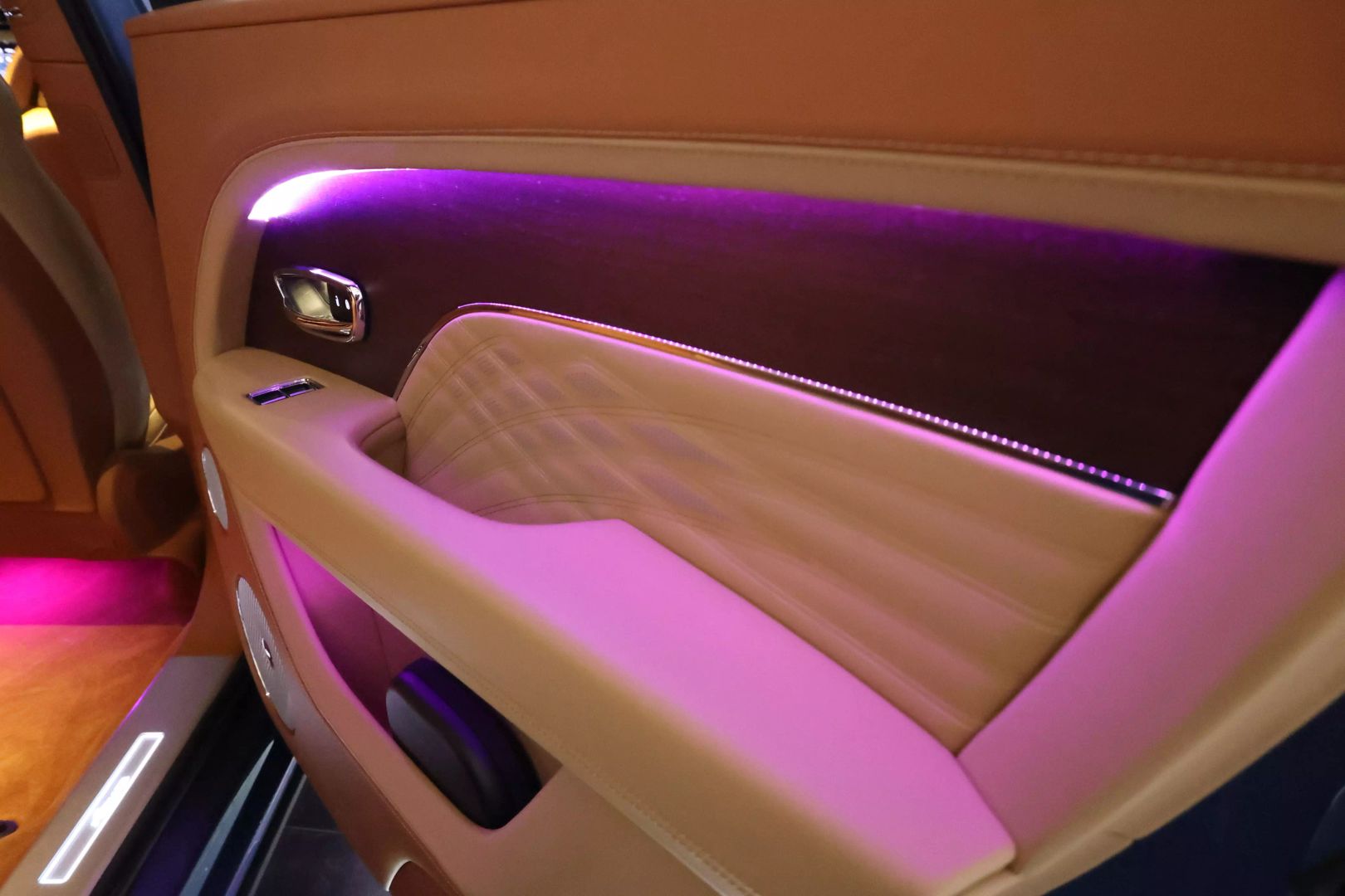 2023 Bentley Bentayga Ewb - Image 125