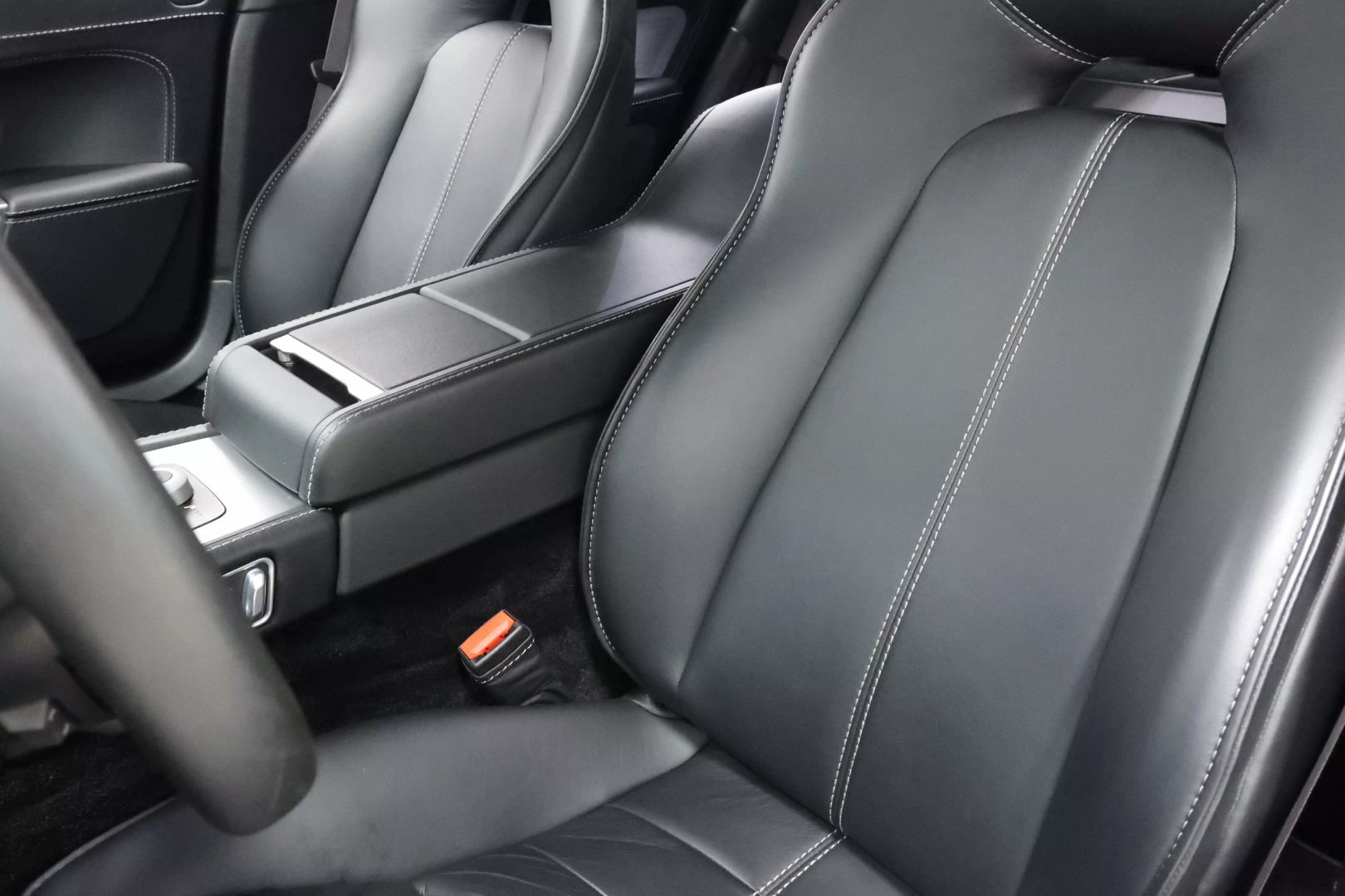 2011 Aston Martin Rapide - Image 20