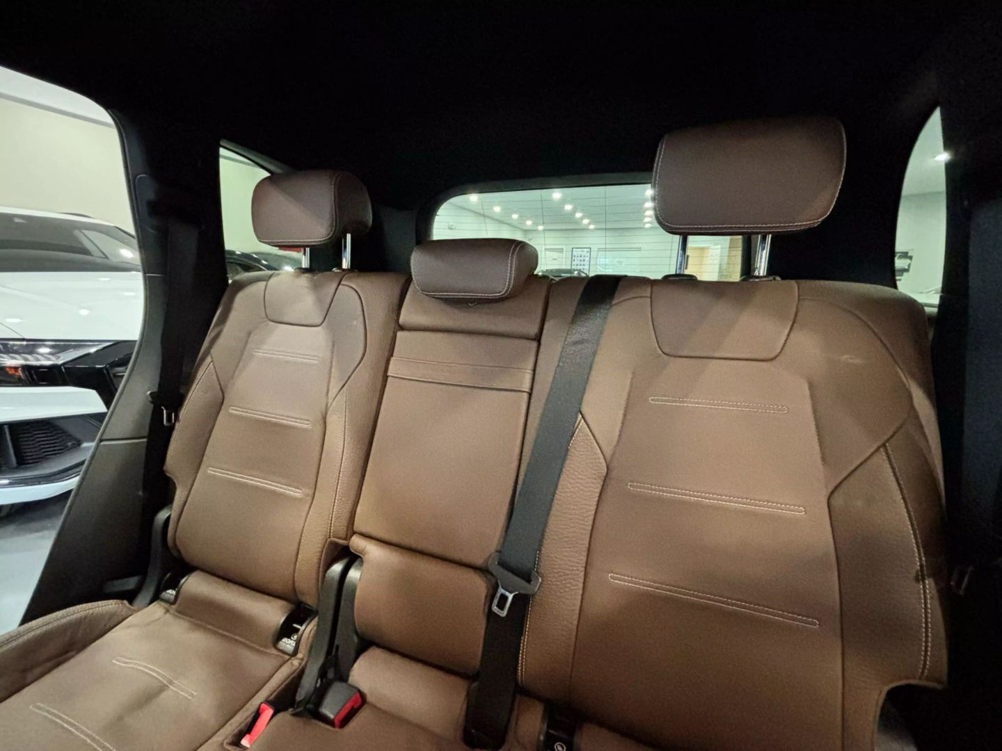 2020 Mercedes-benz Glb Glb 250 4matic Sport Utility 4d - Image 11