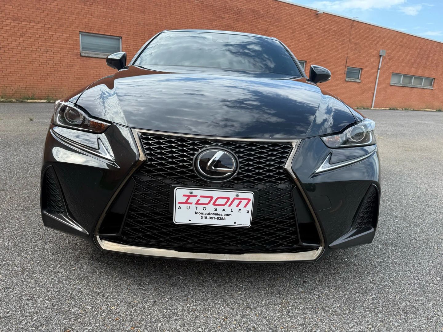 2018 Lexus Is - Image 11