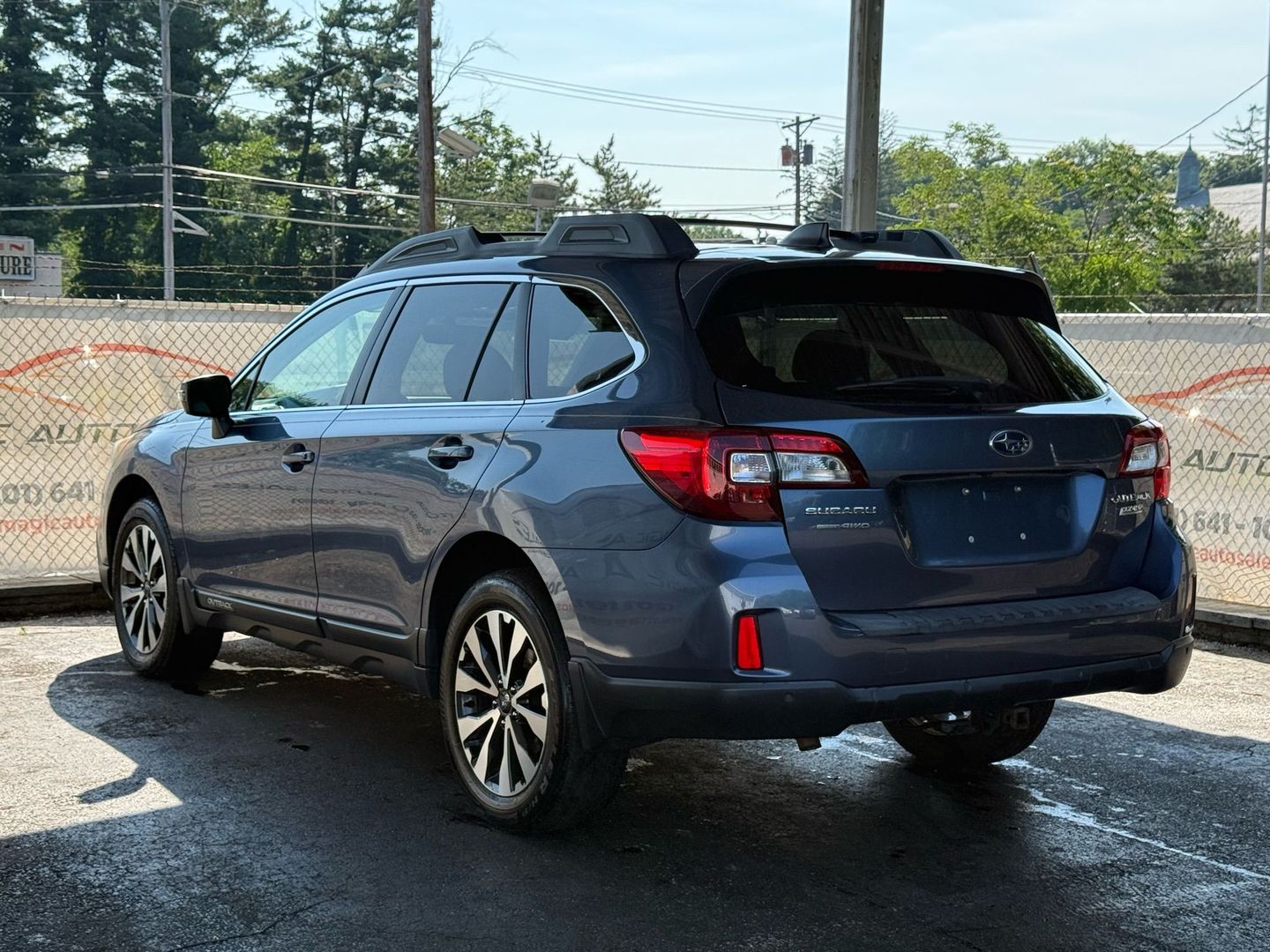 2017 Subaru Outback - Image 9