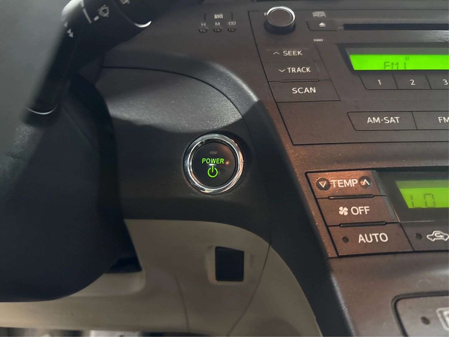 2011 Toyota Prius - Image 21