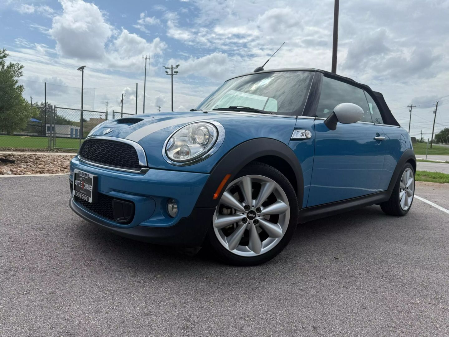 2014 Mini Convertible - Image 19