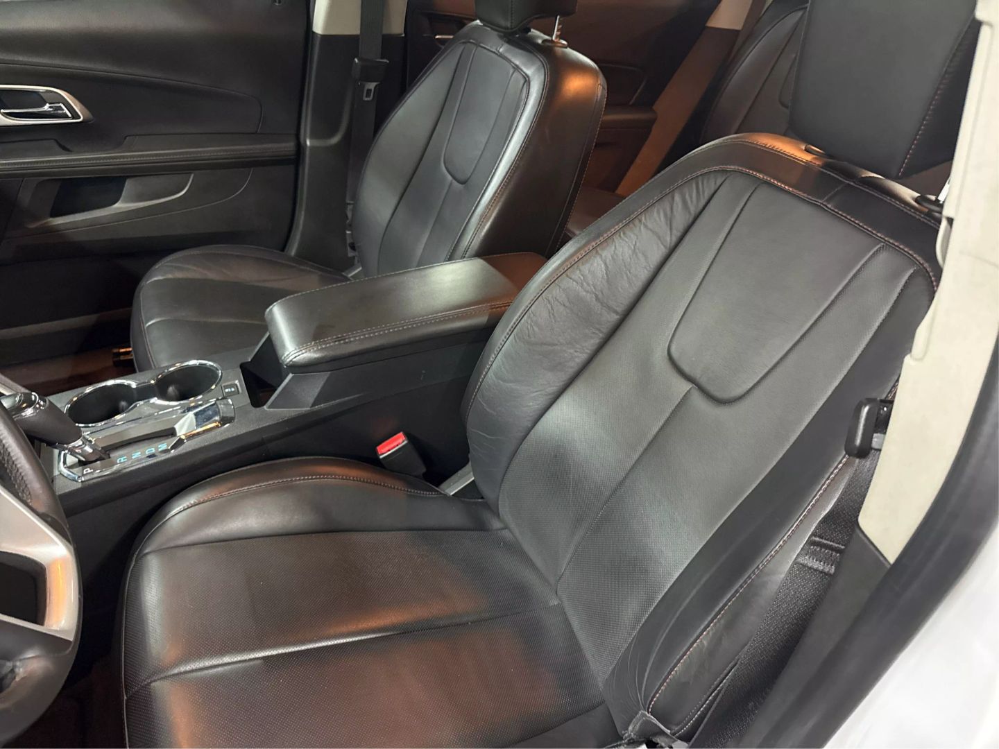 2016 Chevrolet Equinox - Image 32