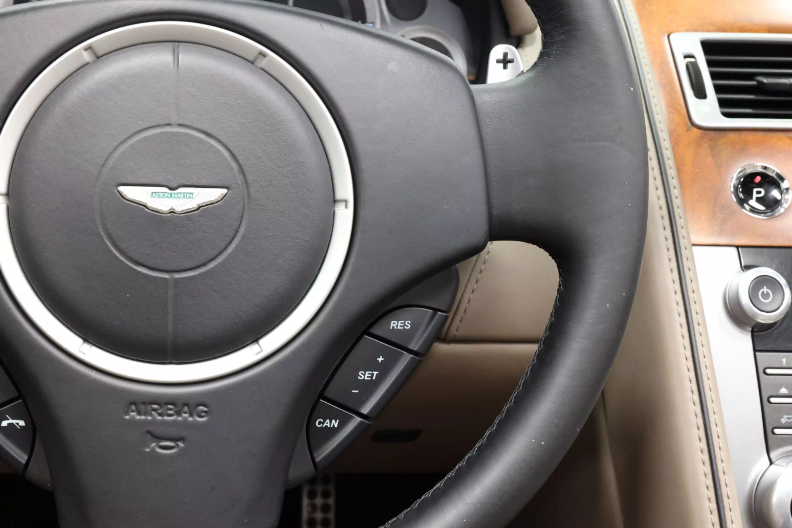 2015 Aston Martin Db9 - Image 25