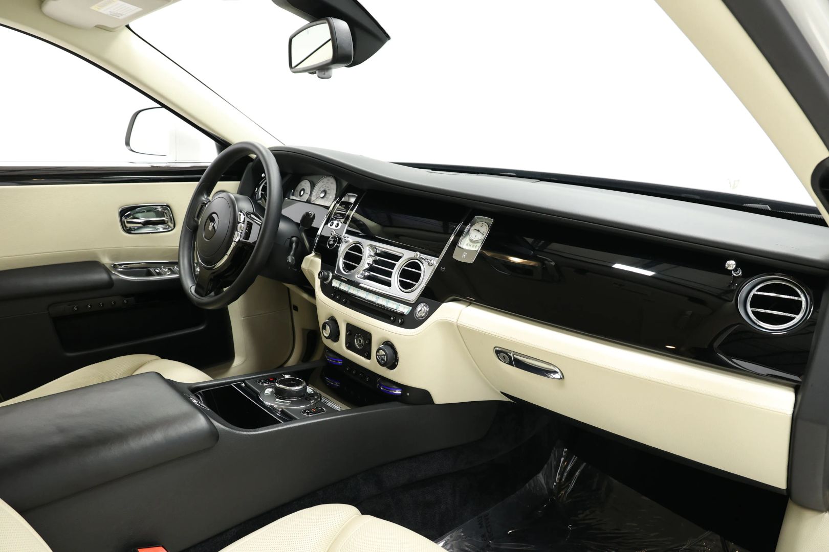 2016 Rolls-royce Ghost - Image 98