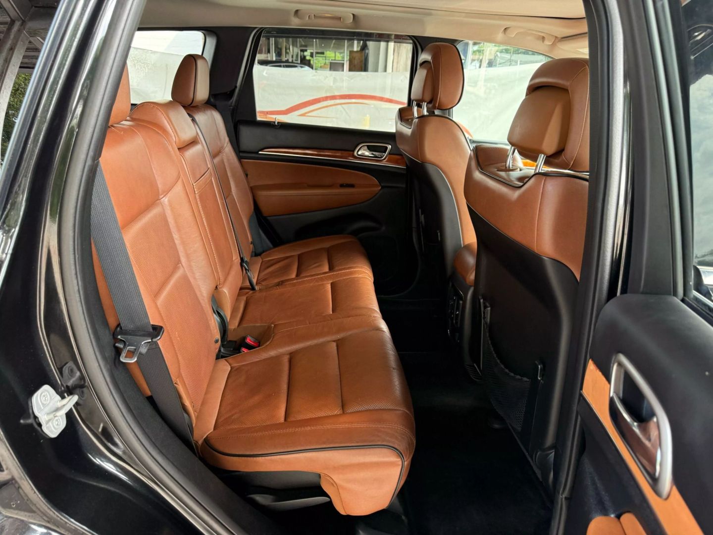 2013 Jeep Grand Cherokee - Image 22