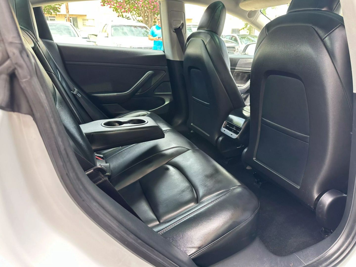 2020 Tesla Model 3 - Image 24