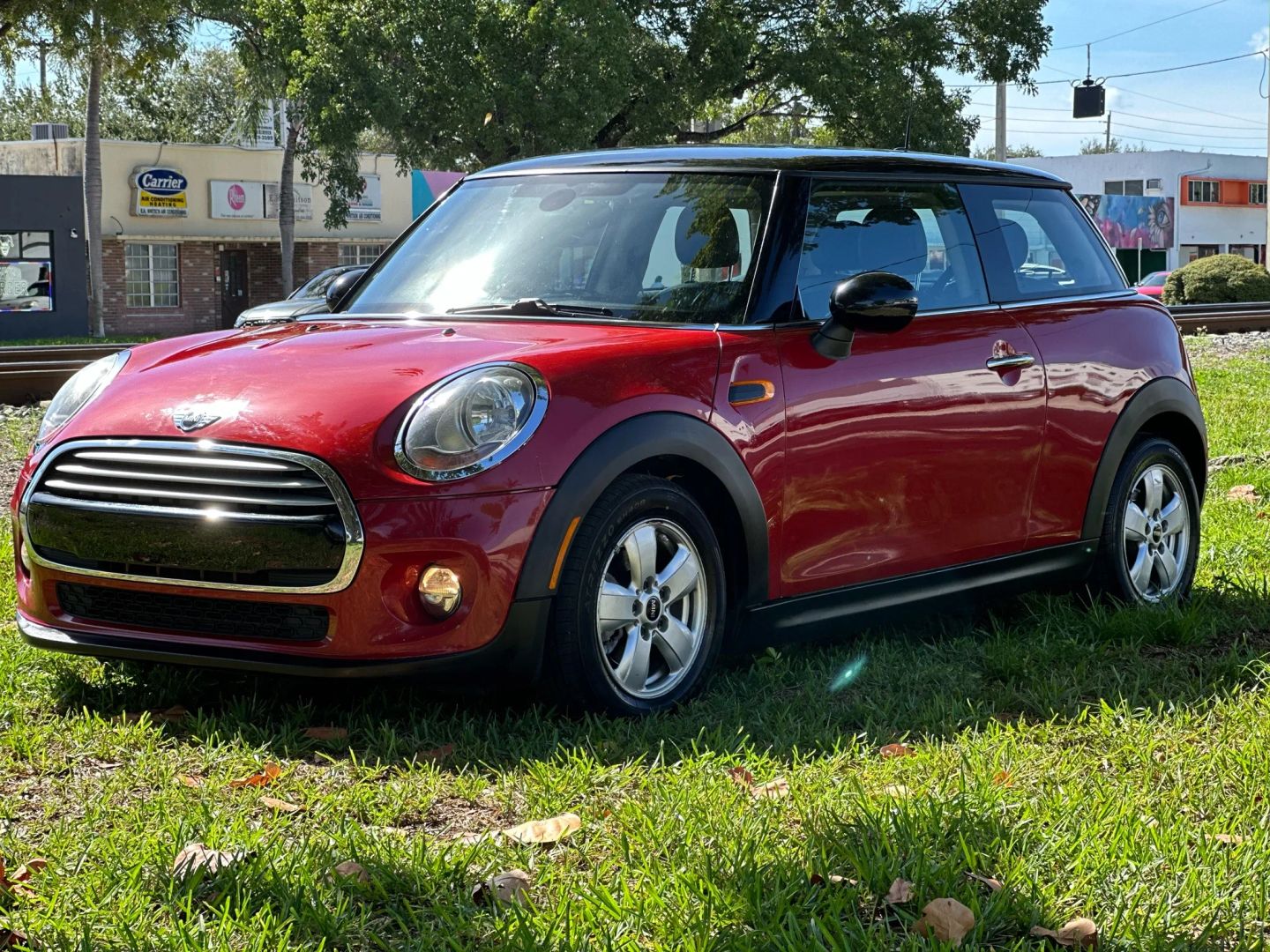 Used 2015 MINI Cooper Base with VIN WMWXM5C53F3A59042 for sale in Hollywood, FL