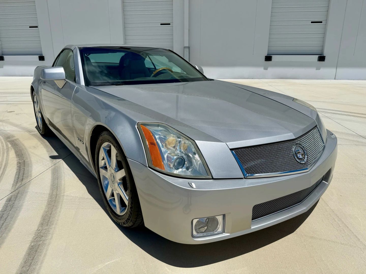 2004 Cadillac XLR Base