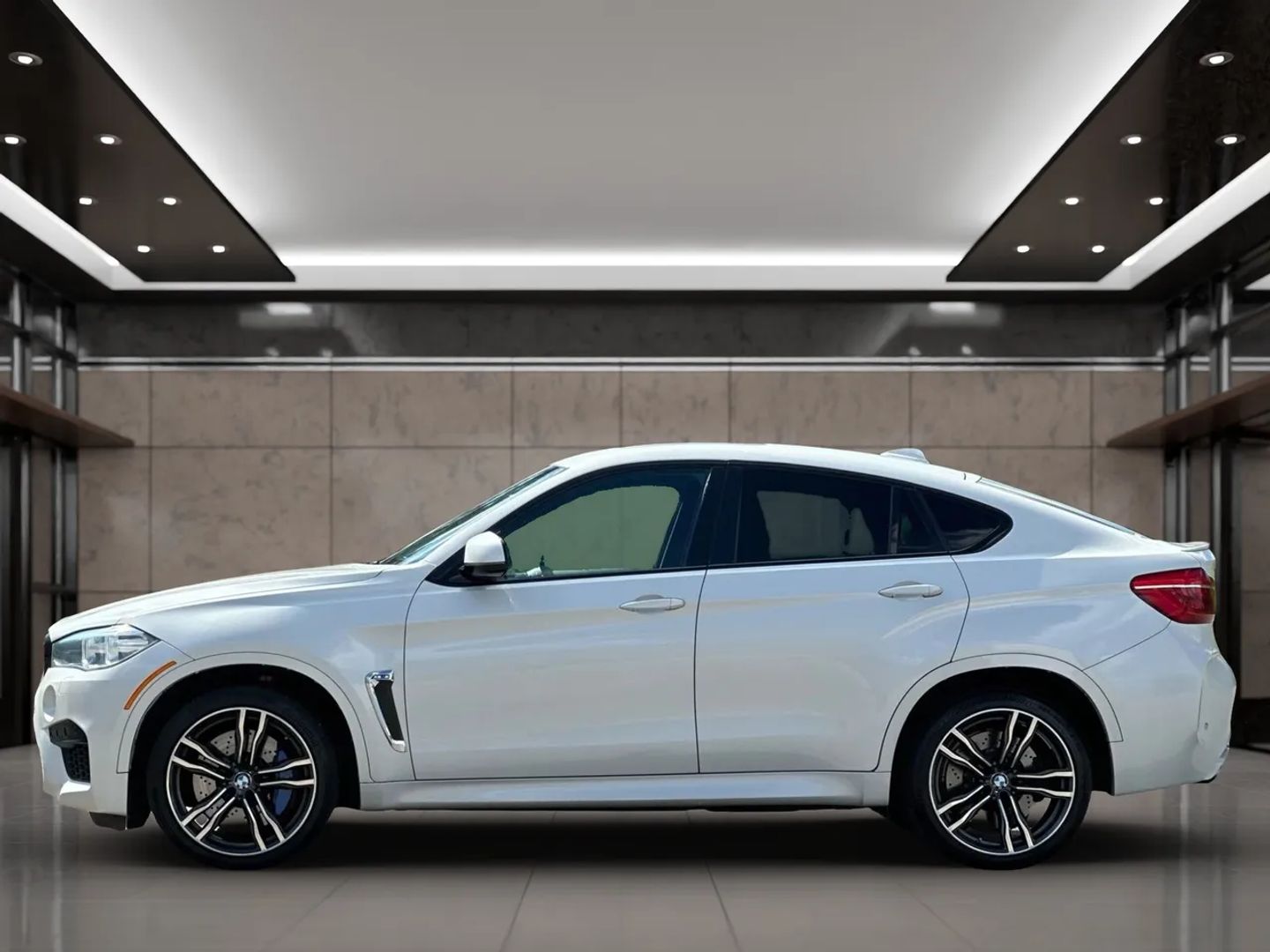 2017 BMW X6 M SUV V8, TWIN TURBO, 4.4 LITER SPORT UTILITY 4D