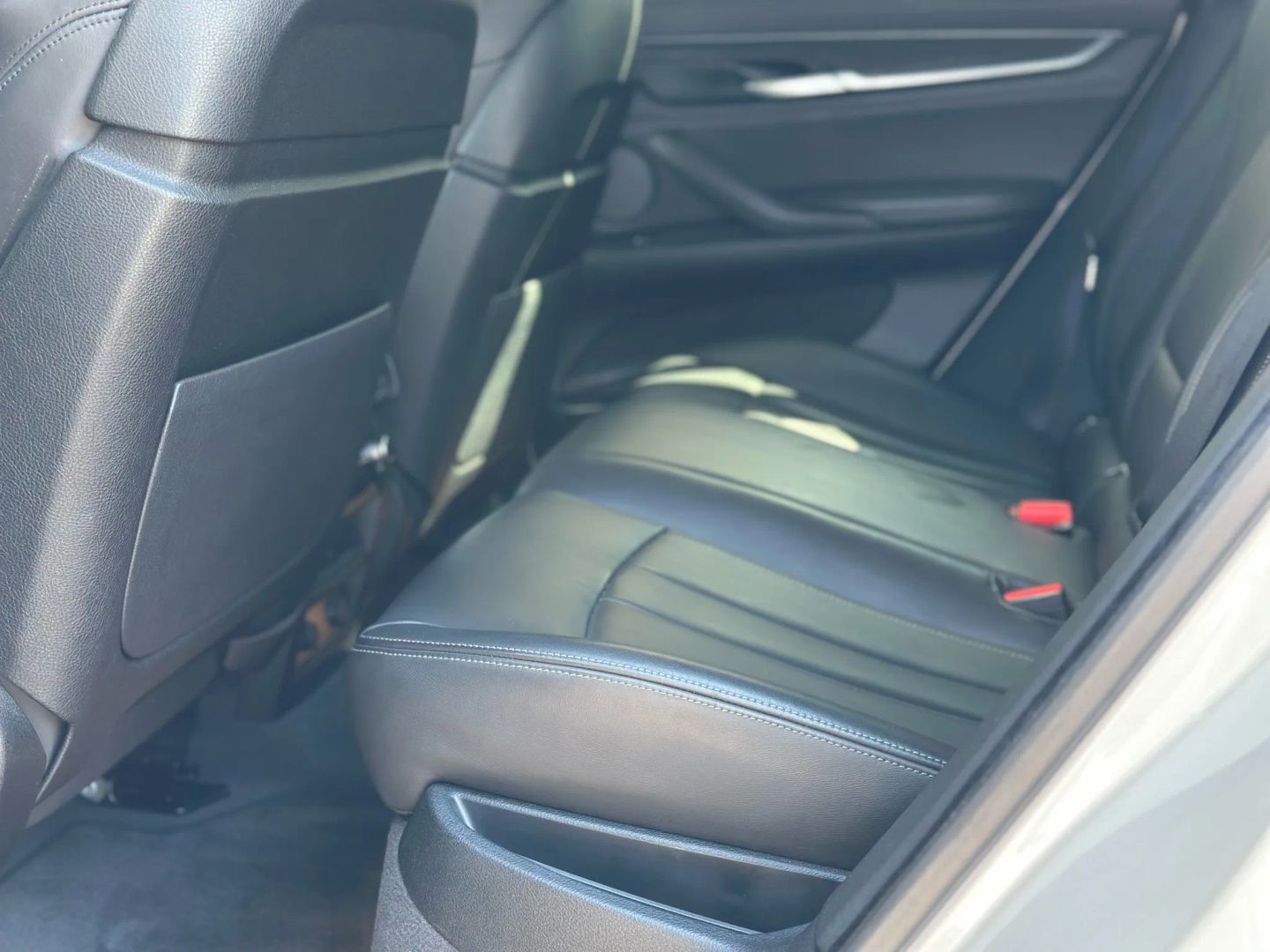 2017 BMW X6 M SUV V8, TWIN TURBO, 4.4 LITER SPORT UTILITY 4D