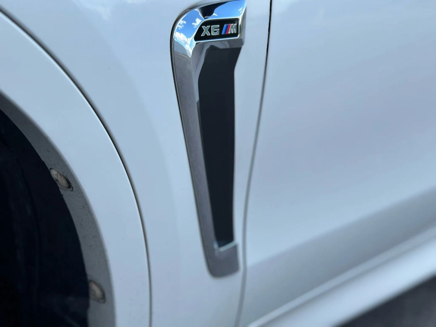 2017 BMW X6 M SUV V8, TWIN TURBO, 4.4 LITER SPORT UTILITY 4D
