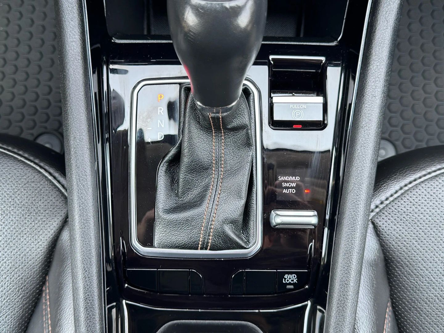 2022 Jeep Compass - Image 34