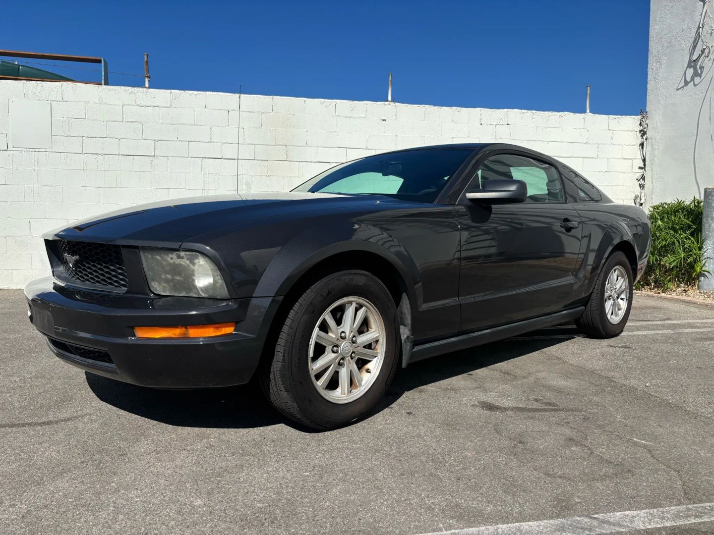 2007 Ford Mustang Deluxe
