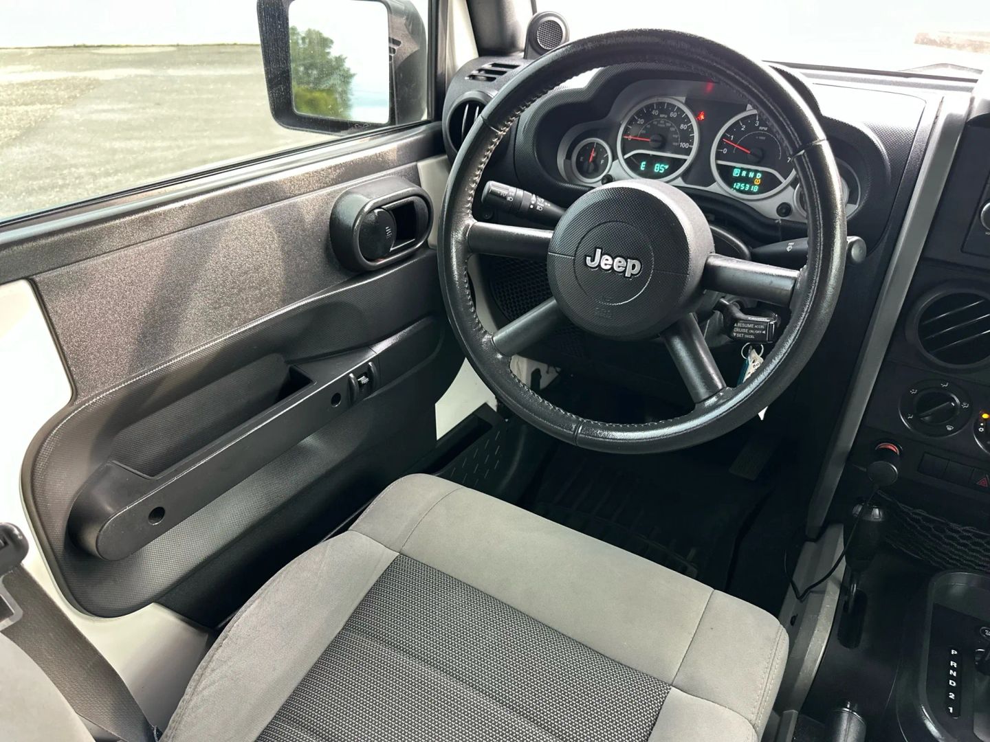 2010 JEEP WRANGLER SUV V6, 3.8 LITER UNLIMITED SPORT SUV 4D