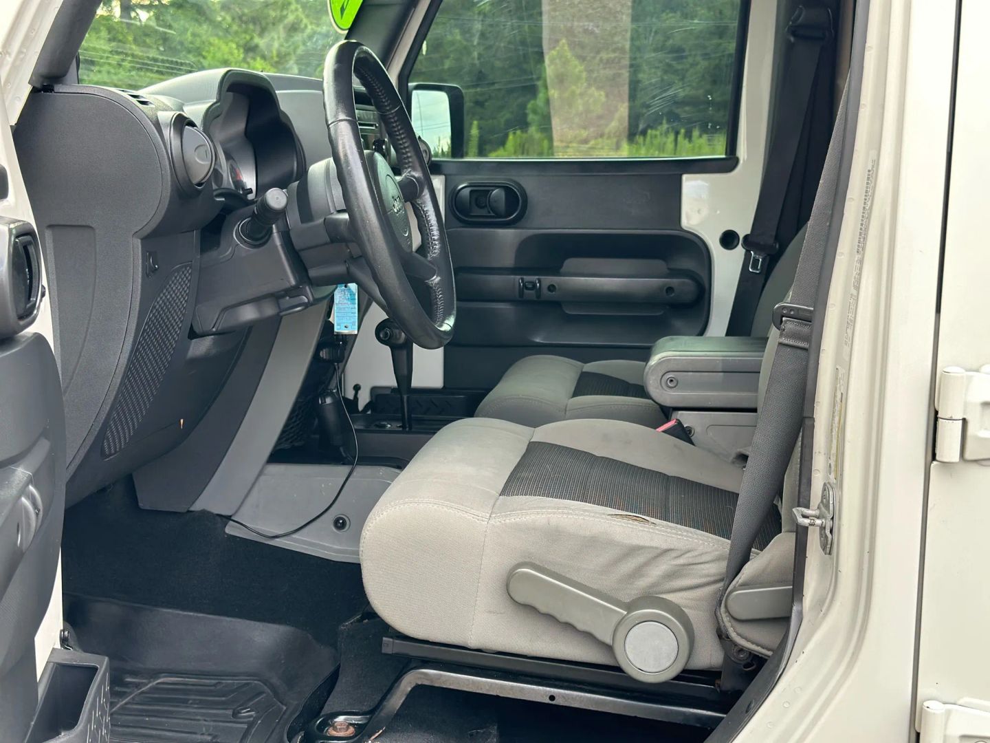 2010 JEEP WRANGLER SUV V6, 3.8 LITER UNLIMITED SPORT SUV 4D