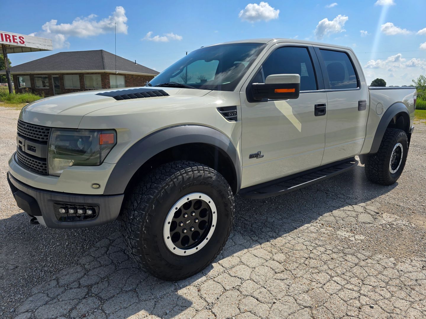 2014 Ford F-150 SVT Raptor