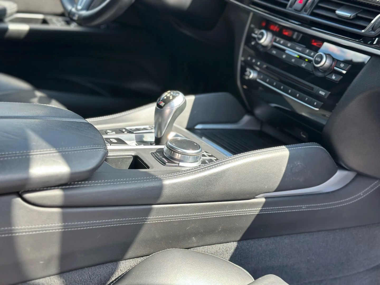 2017 BMW X6 M SUV V8, TWIN TURBO, 4.4 LITER SPORT UTILITY 4D