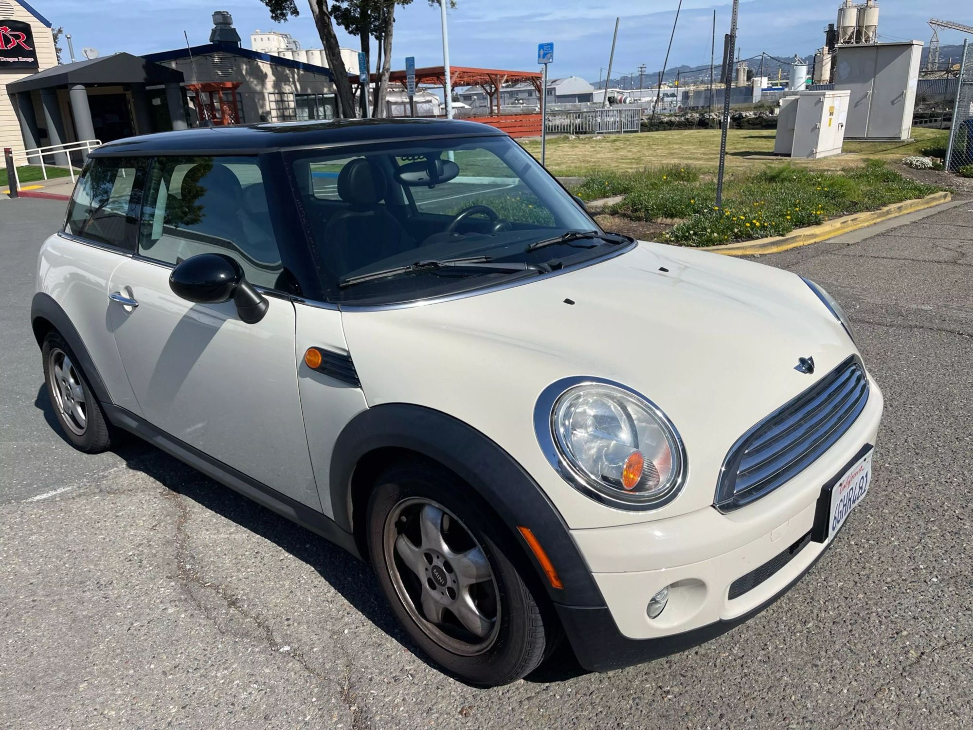 2009 MINI Cooper Base's photo