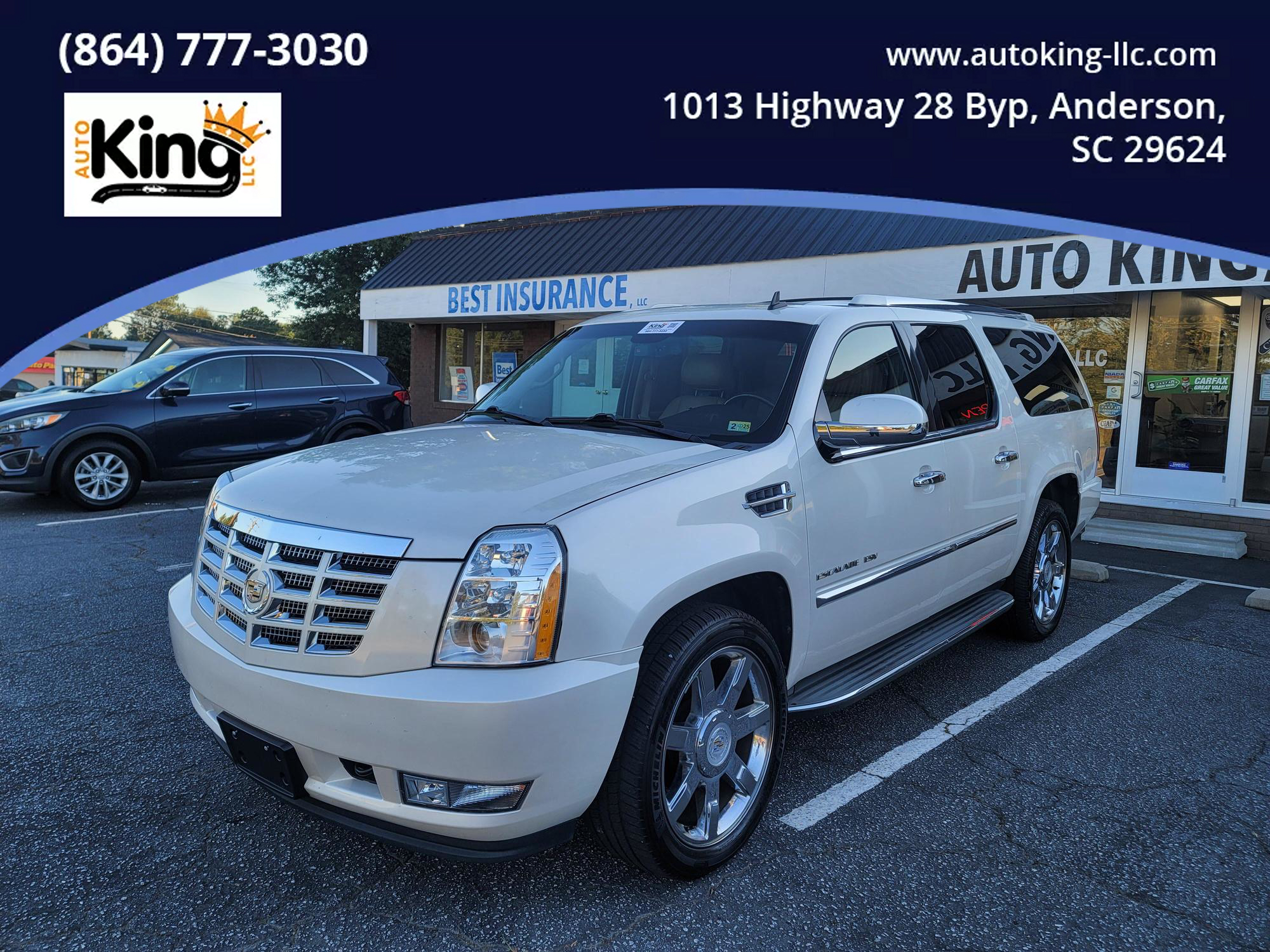 2011 Cadillac Escalade ESV Luxury photo 30