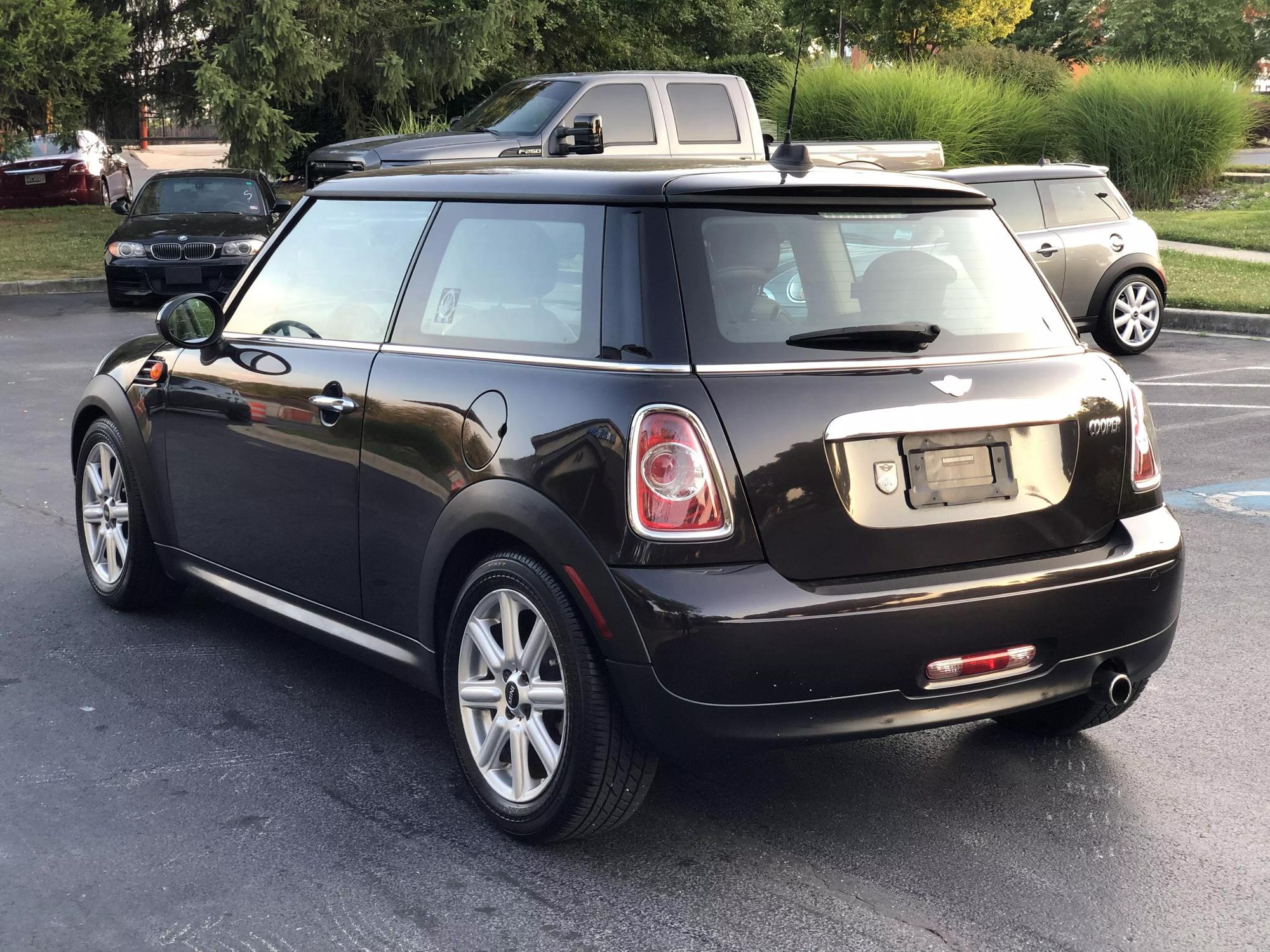 2013 MINI Cooper Base photo 36