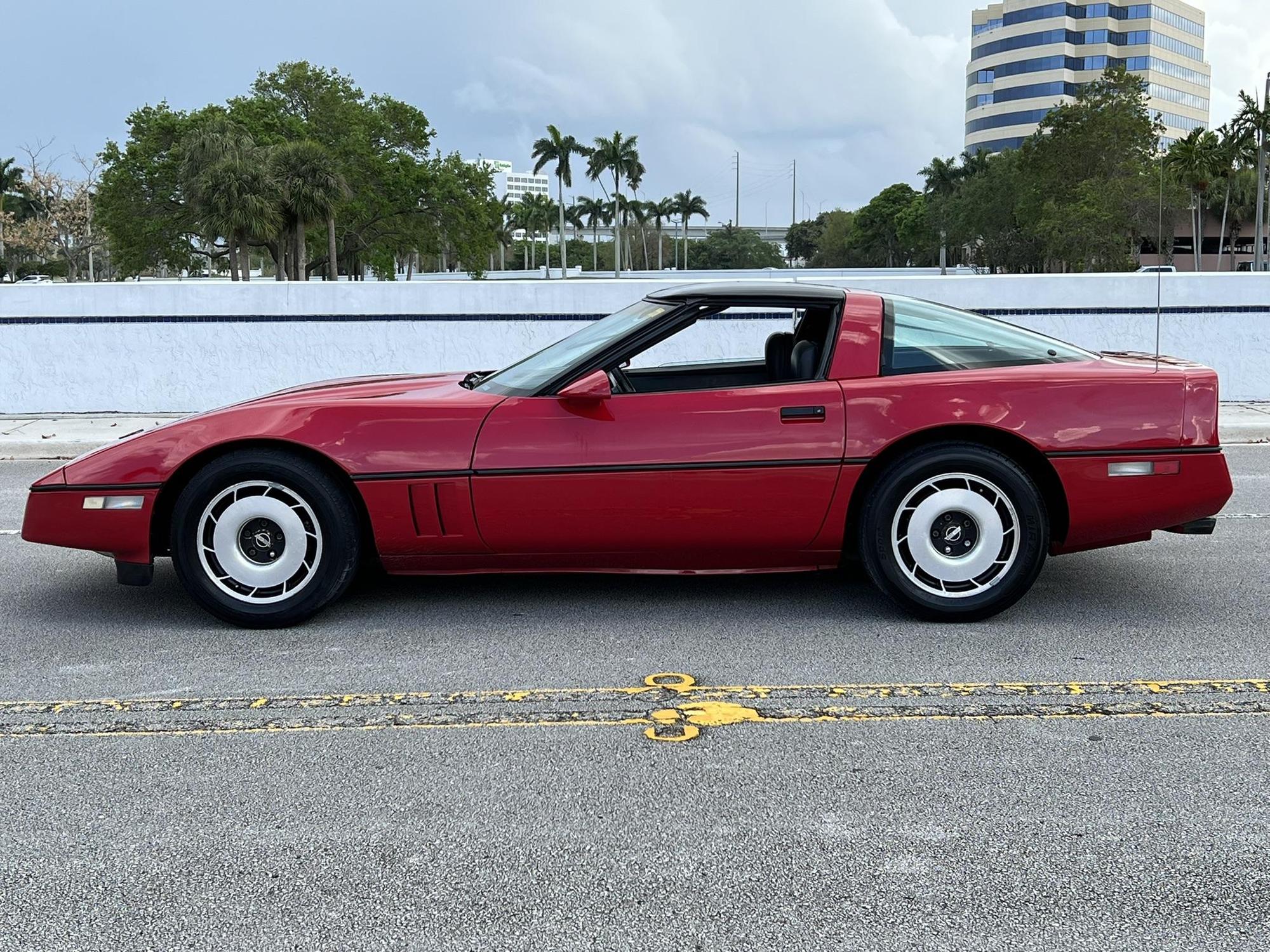 1984 Chevrolet Corvette null photo 47