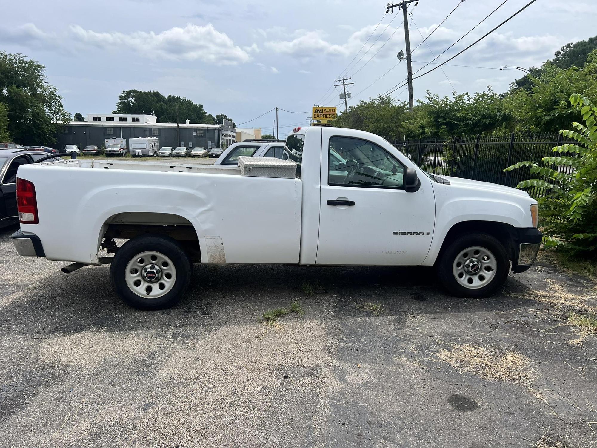 2007 GMC Sierra 1500 SLE1 photo 8