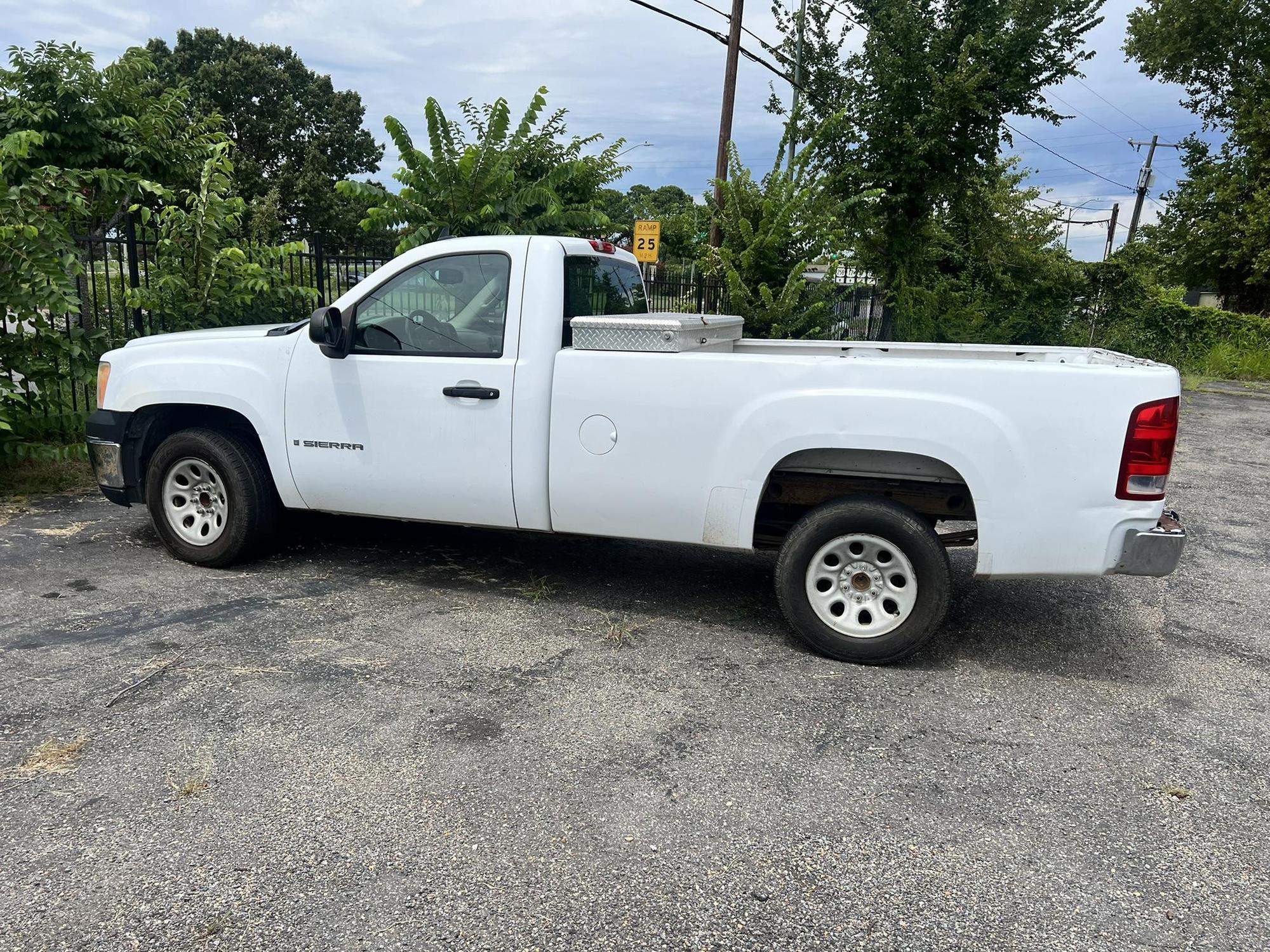 2007 GMC Sierra 1500 SLE1 photo 7