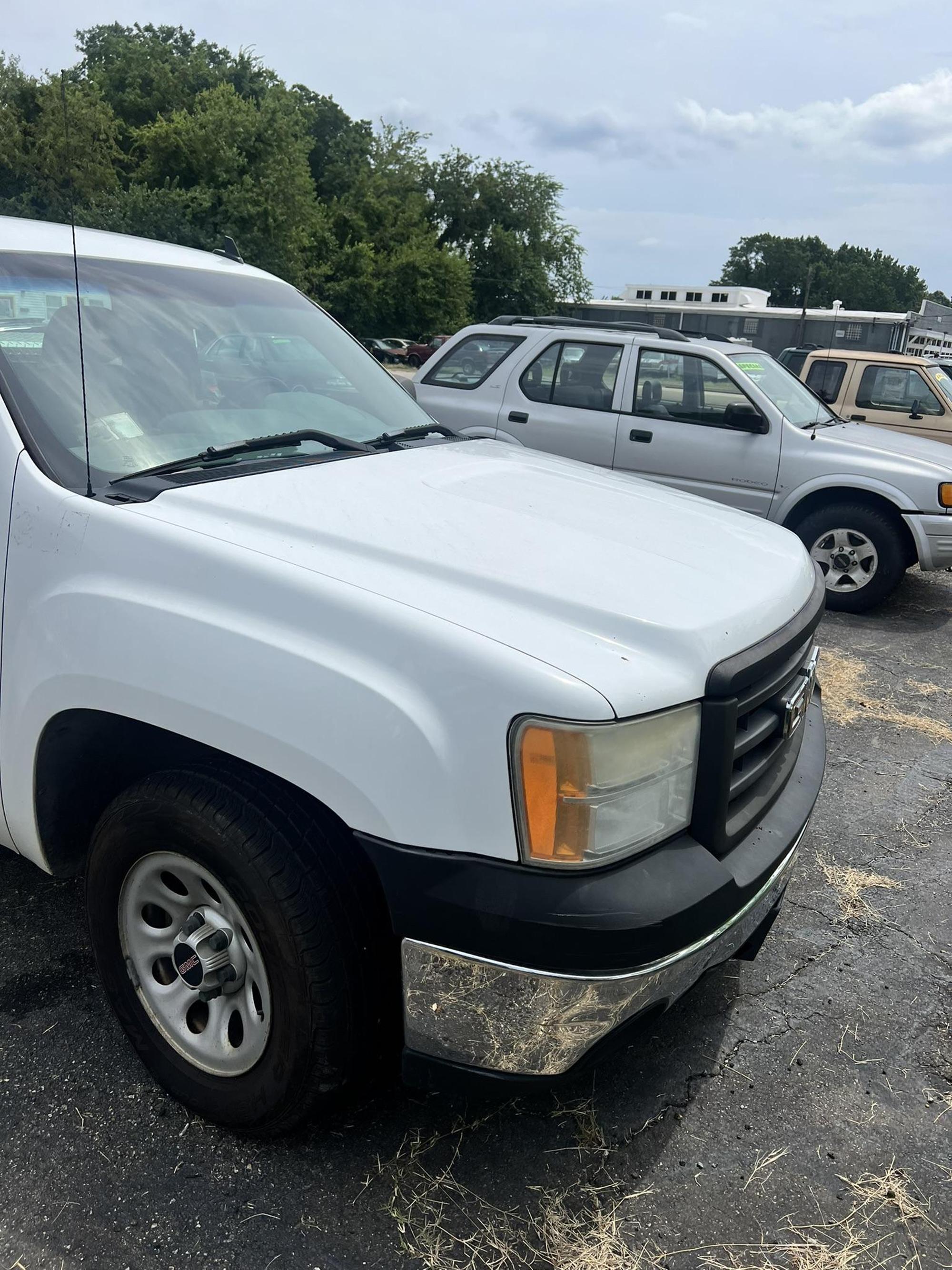 2007 GMC Sierra 1500 SLE1 photo 9