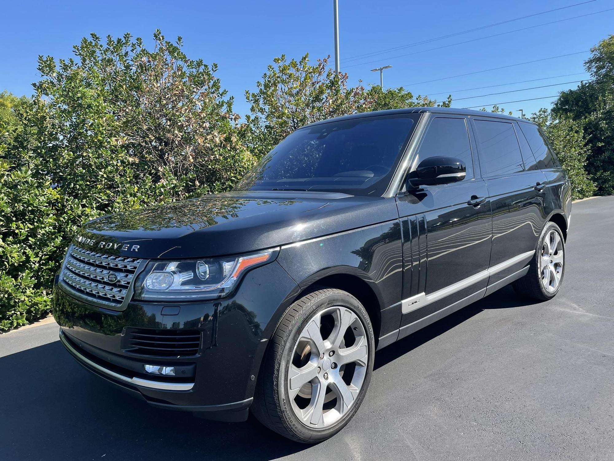 2017 Land Rover Range Rover Supercharged photo 29