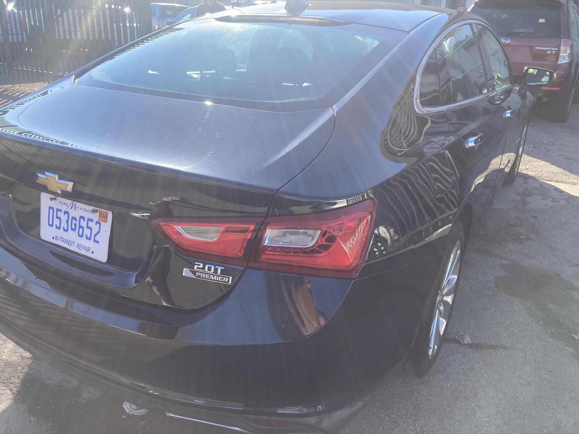 2017 Chevrolet Malibu Premier photo 25