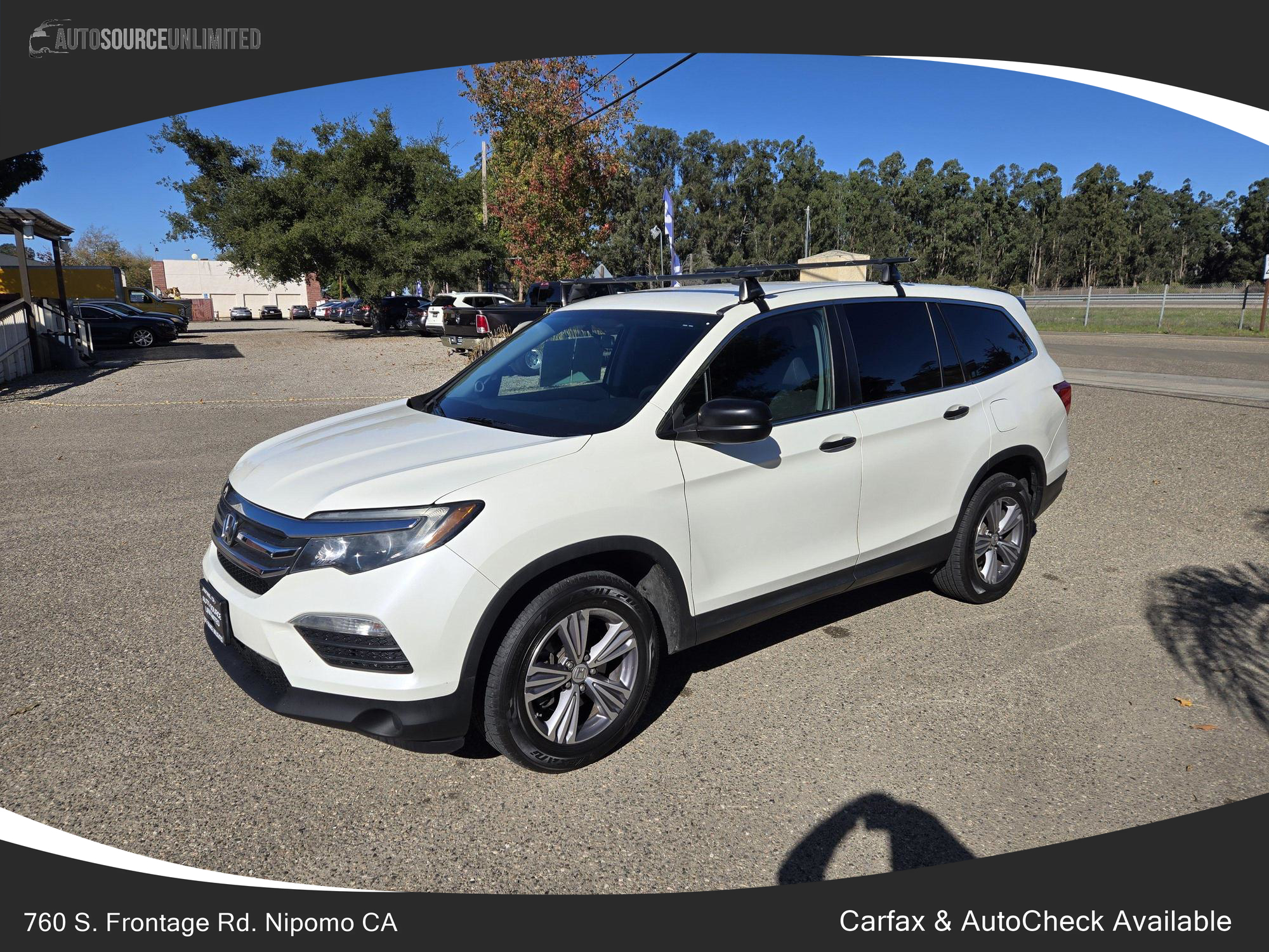 2017 Honda Pilot LX photo 29