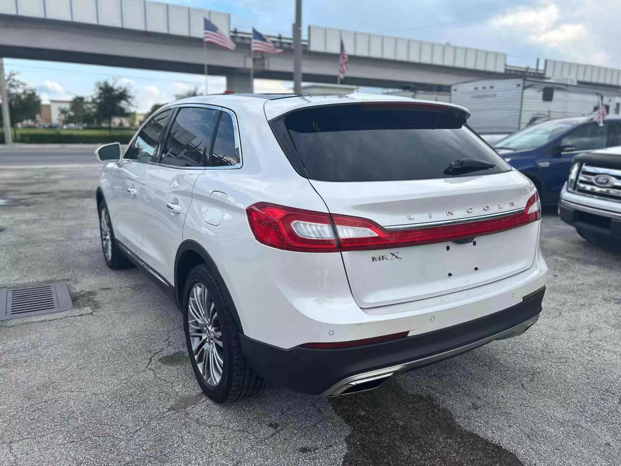 2016 Lincoln MKX Reserve photo 49