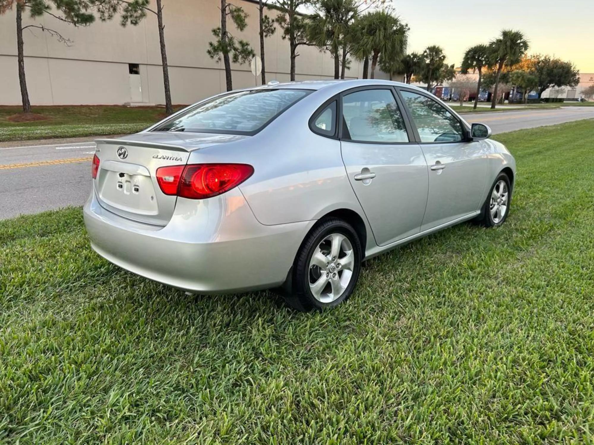 2008 Hyundai Elantra GLS photo 21