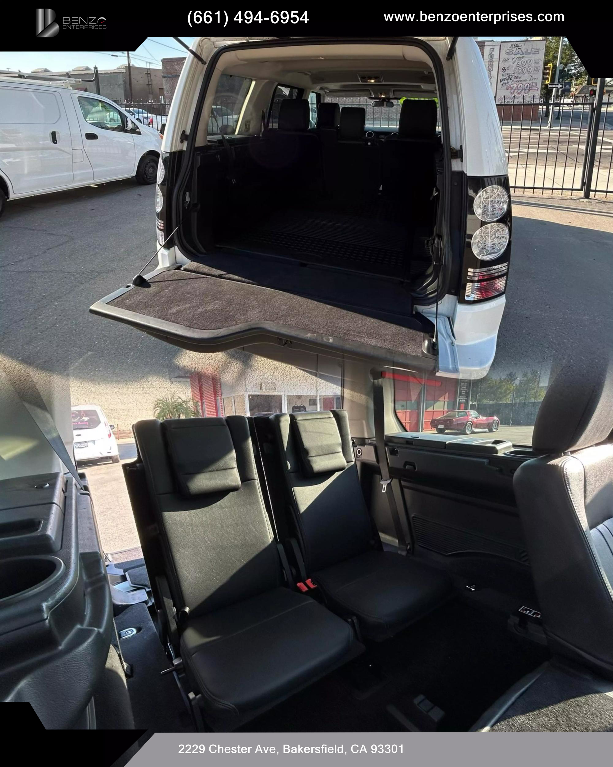 2016 Land Rover LR4 Base photo 16