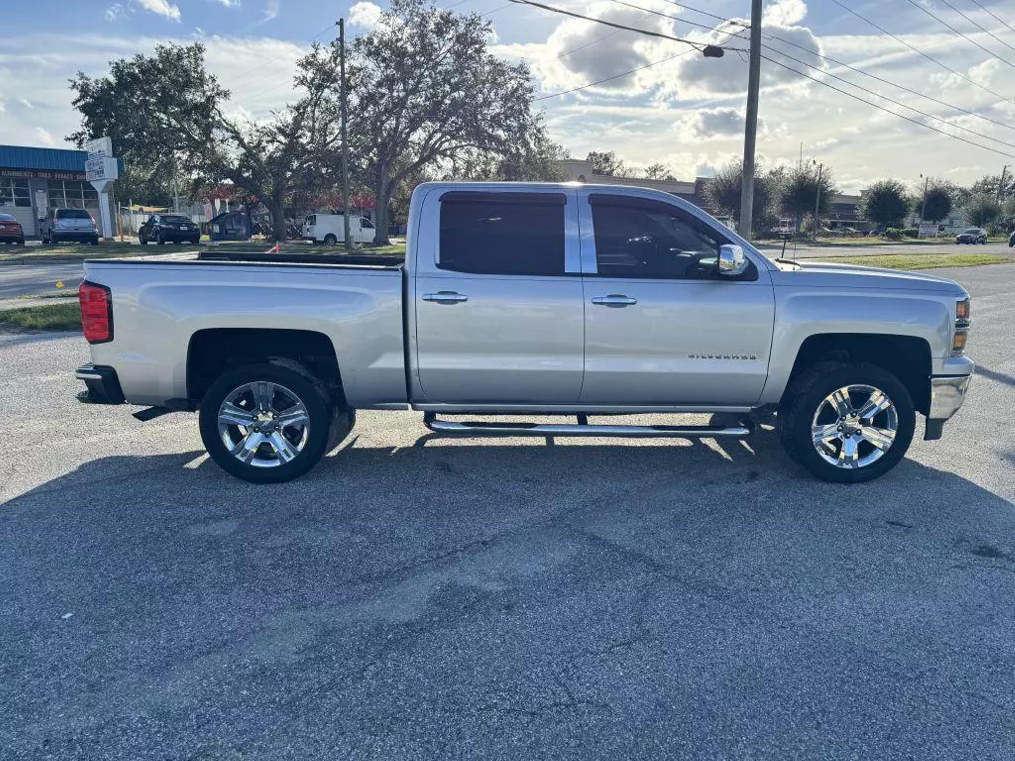 2014 Chevrolet Silverado 1500 LT photo 24