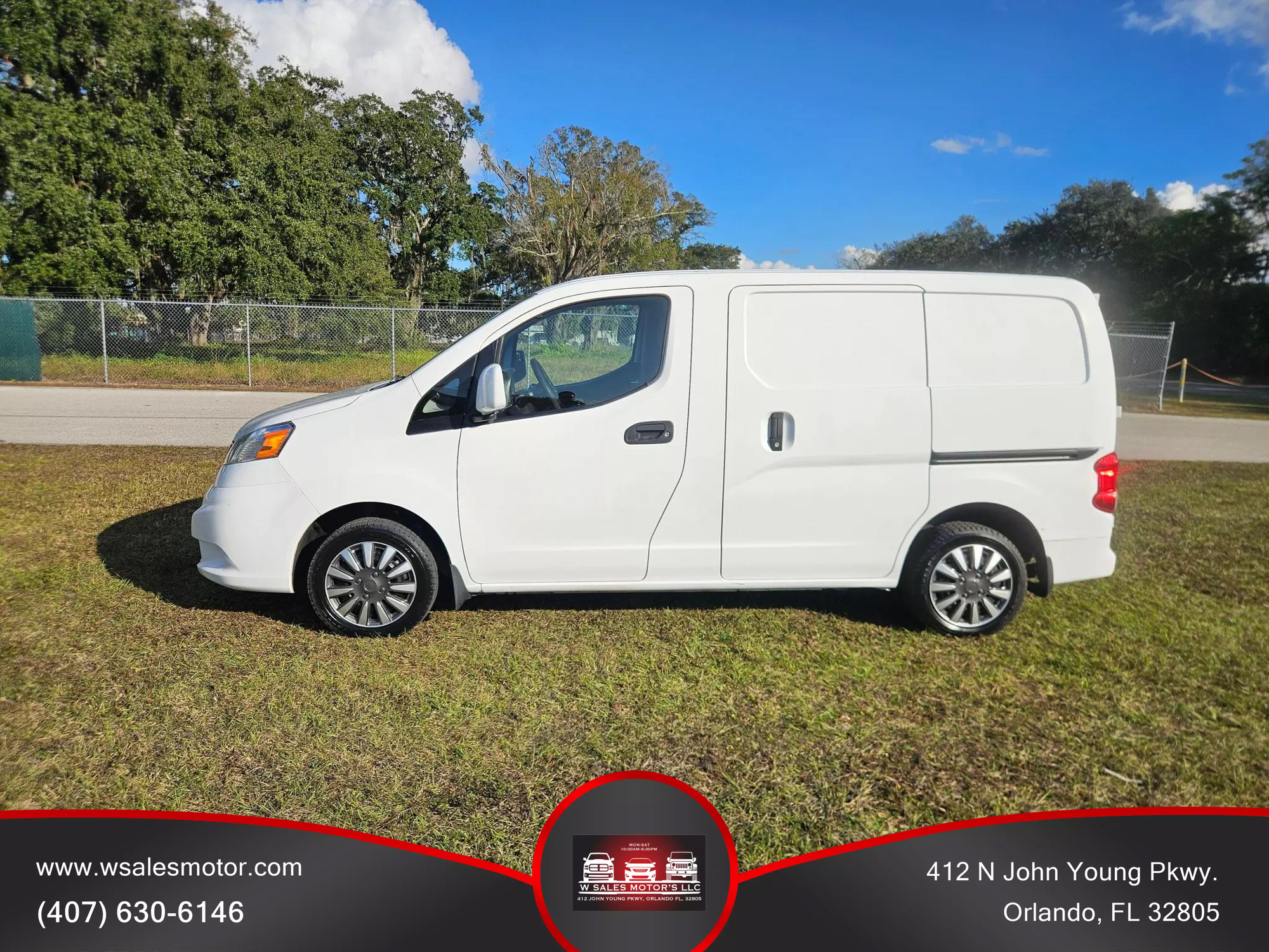 2017 Nissan NV200 SV photo 21