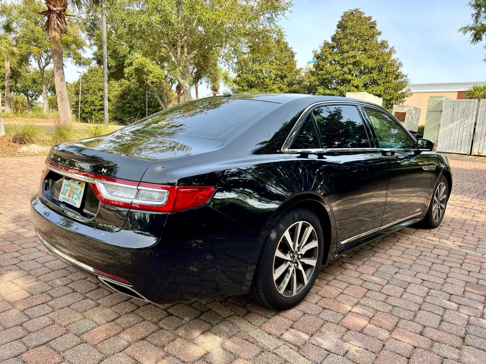 2017 Lincoln Continental Premiere Livery photo 26