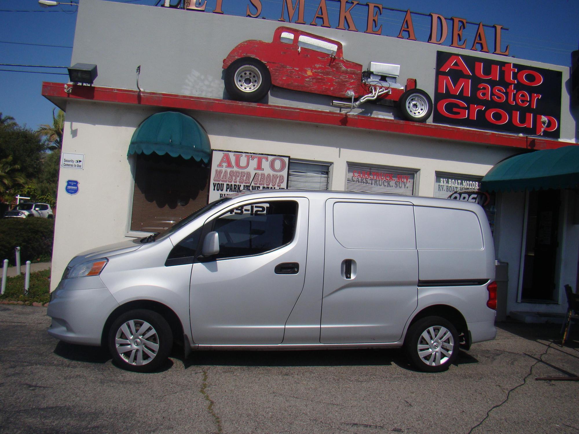 2015 Nissan NV200 SV photo 30