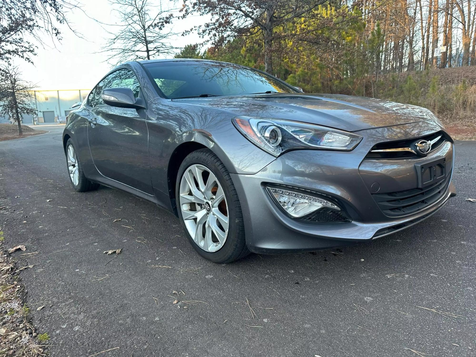 2015 Hyundai Genesis Coupe Base photo 45