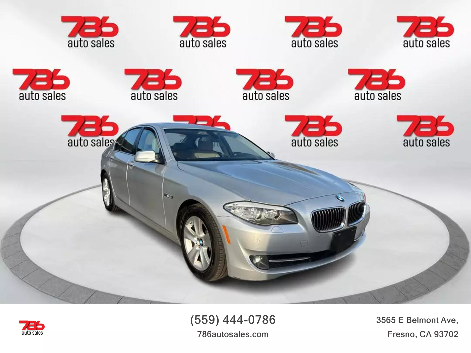 2011 BMW 5 Series 528i photo 40