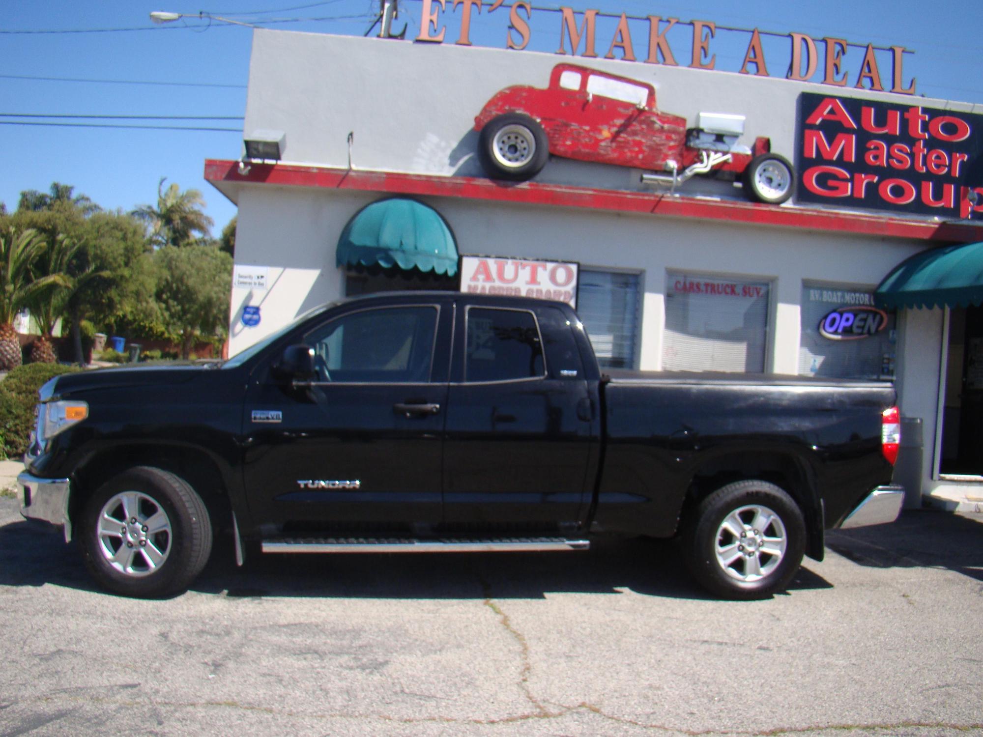 2017 Toyota Tundra SR5 photo 41