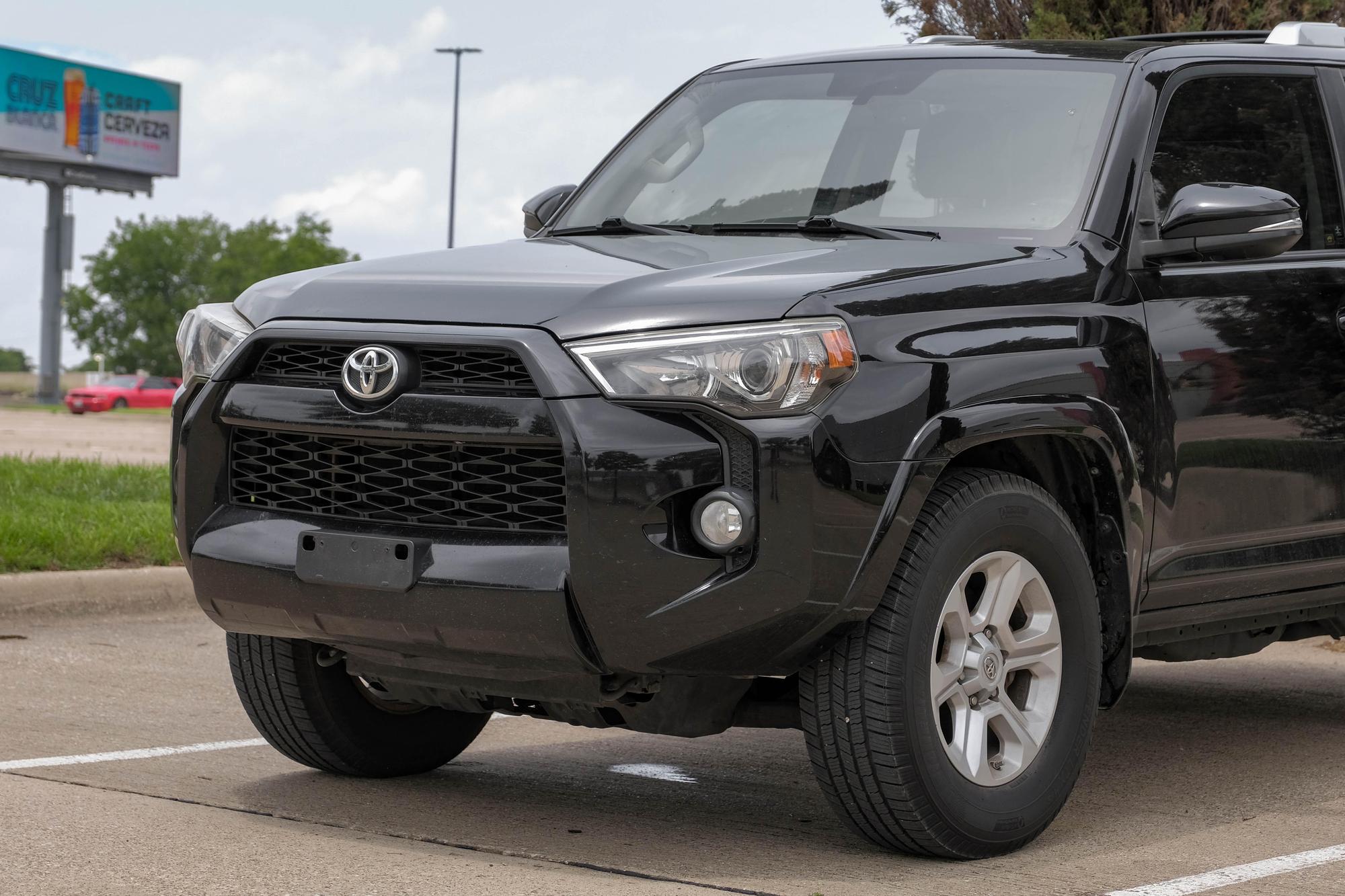 2014 Toyota 4Runner SR5 photo 60