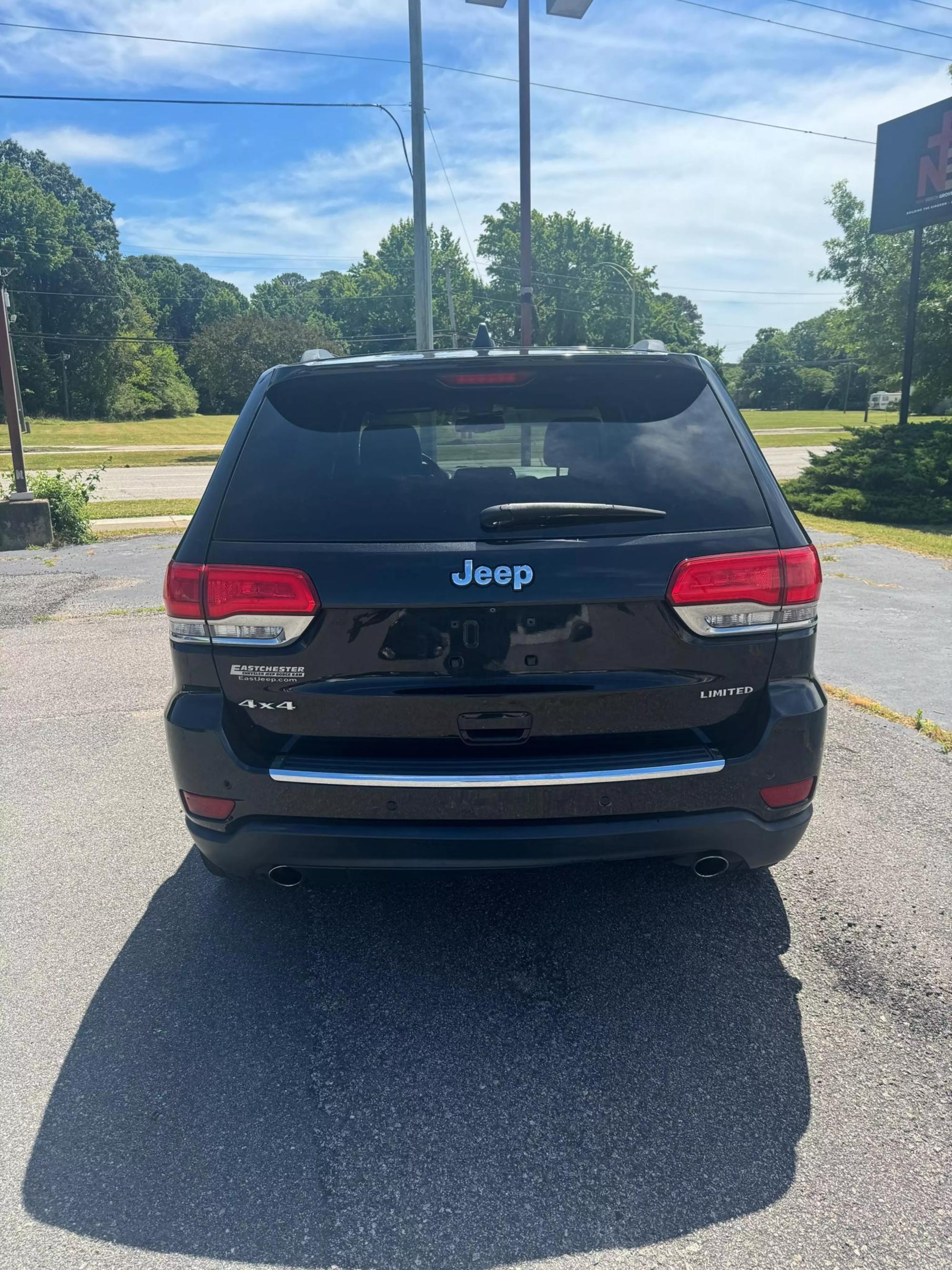 2014 Jeep Grand Cherokee Limited photo 17