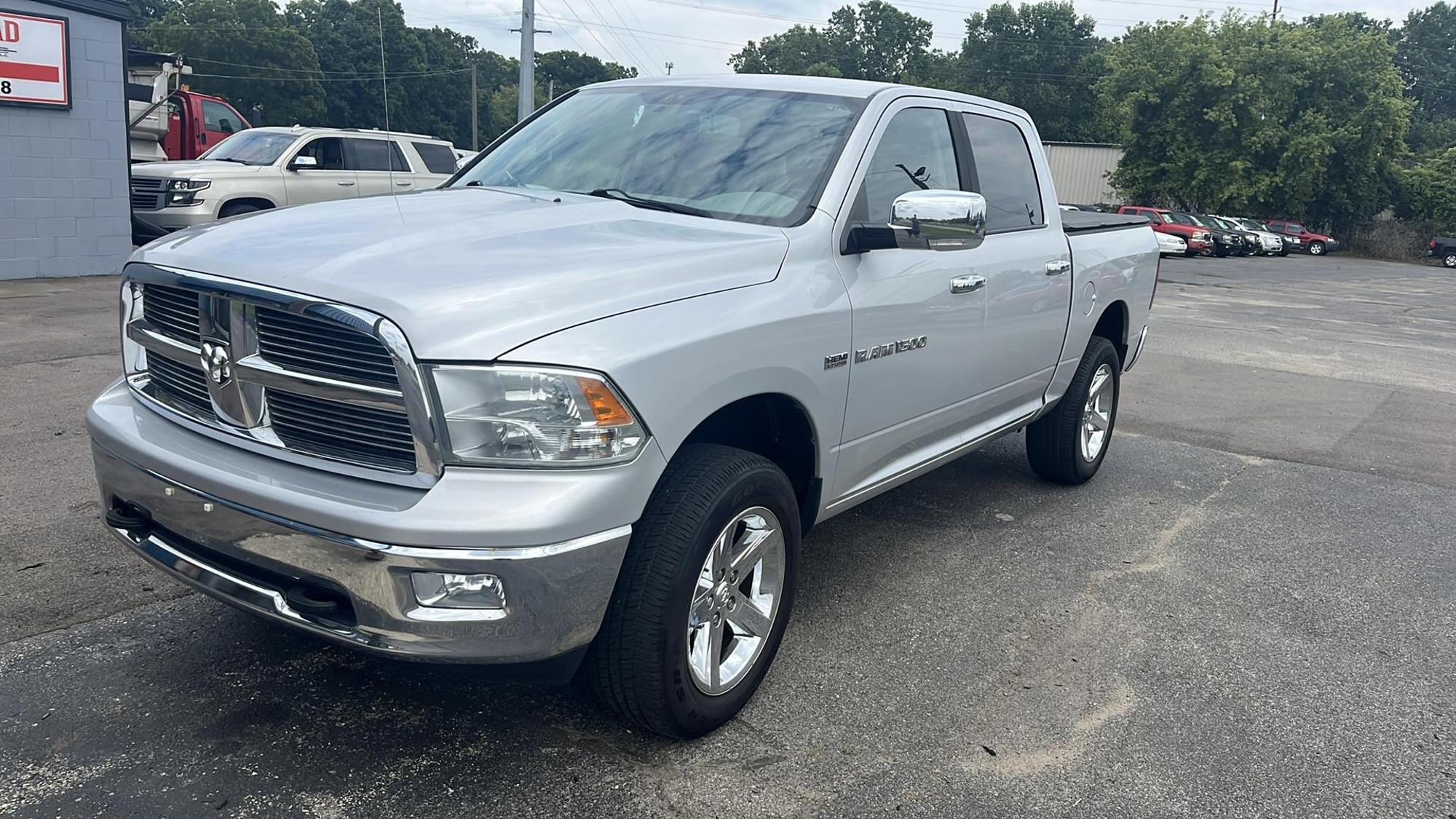 2012 RAM Ram 1500 Pickup SLT photo 16