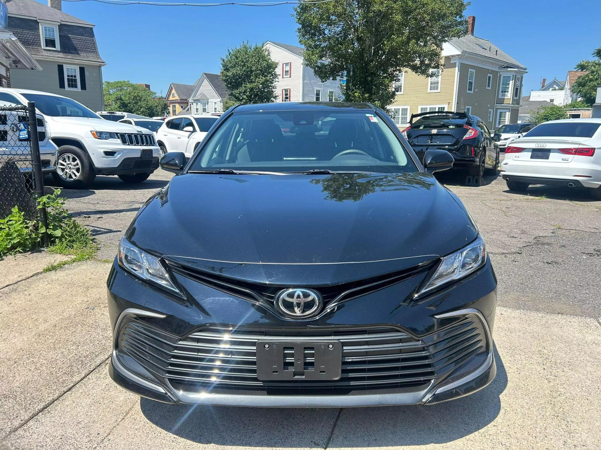 2021 Toyota Camry LE photo 18